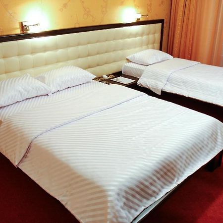 Hotel Anna Junior Târgu Jiu الغرفة الصورة