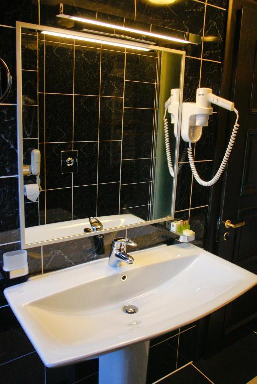 Hotel Anna Junior Târgu Jiu الغرفة الصورة
