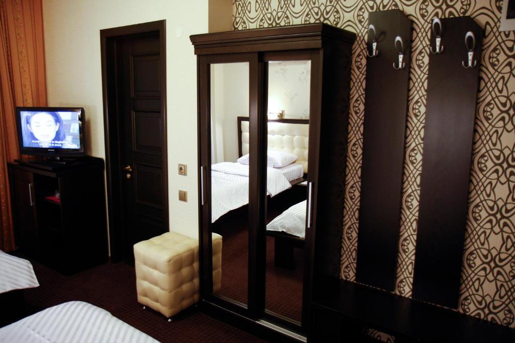Hotel Anna Junior Târgu Jiu الغرفة الصورة